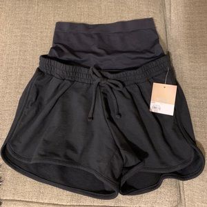 Black A:Glow maternity shorts -Size S